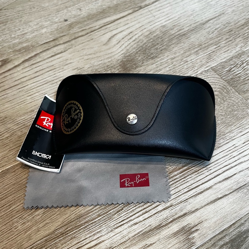 Ray-Ban Wayfarer Sunglasses Case
